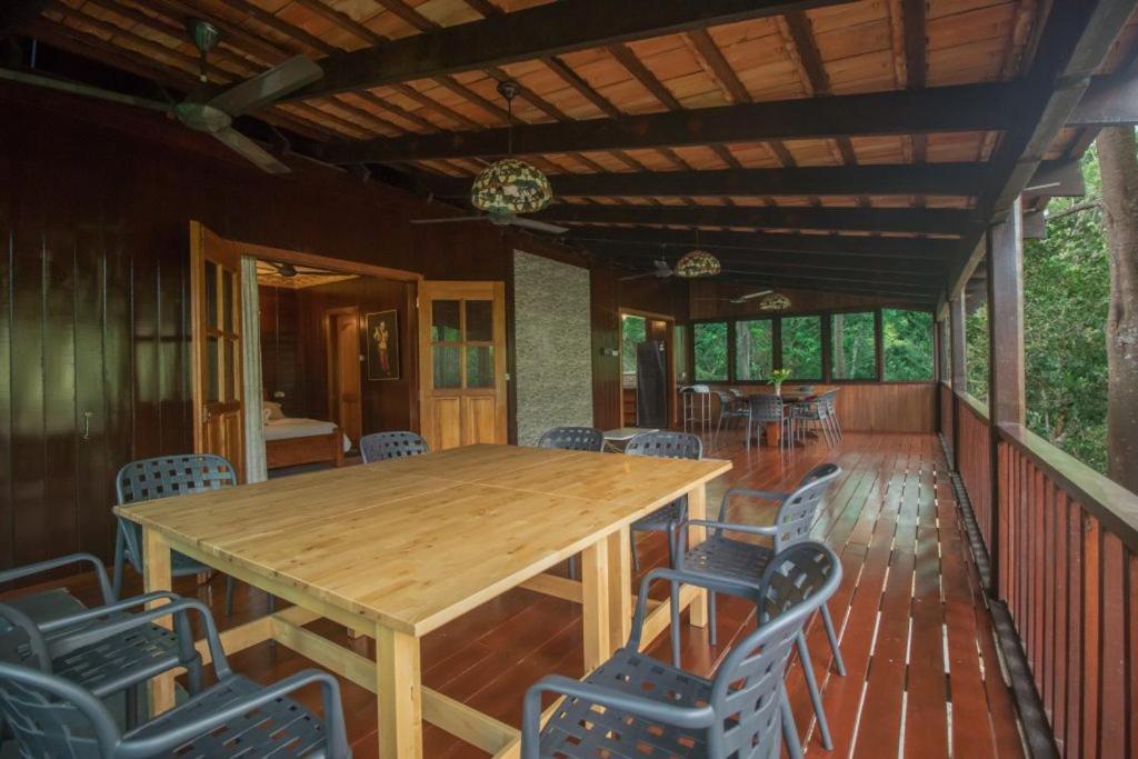 De Serenity - Exclusive Jungle Retreat 세렘반 외부 사진