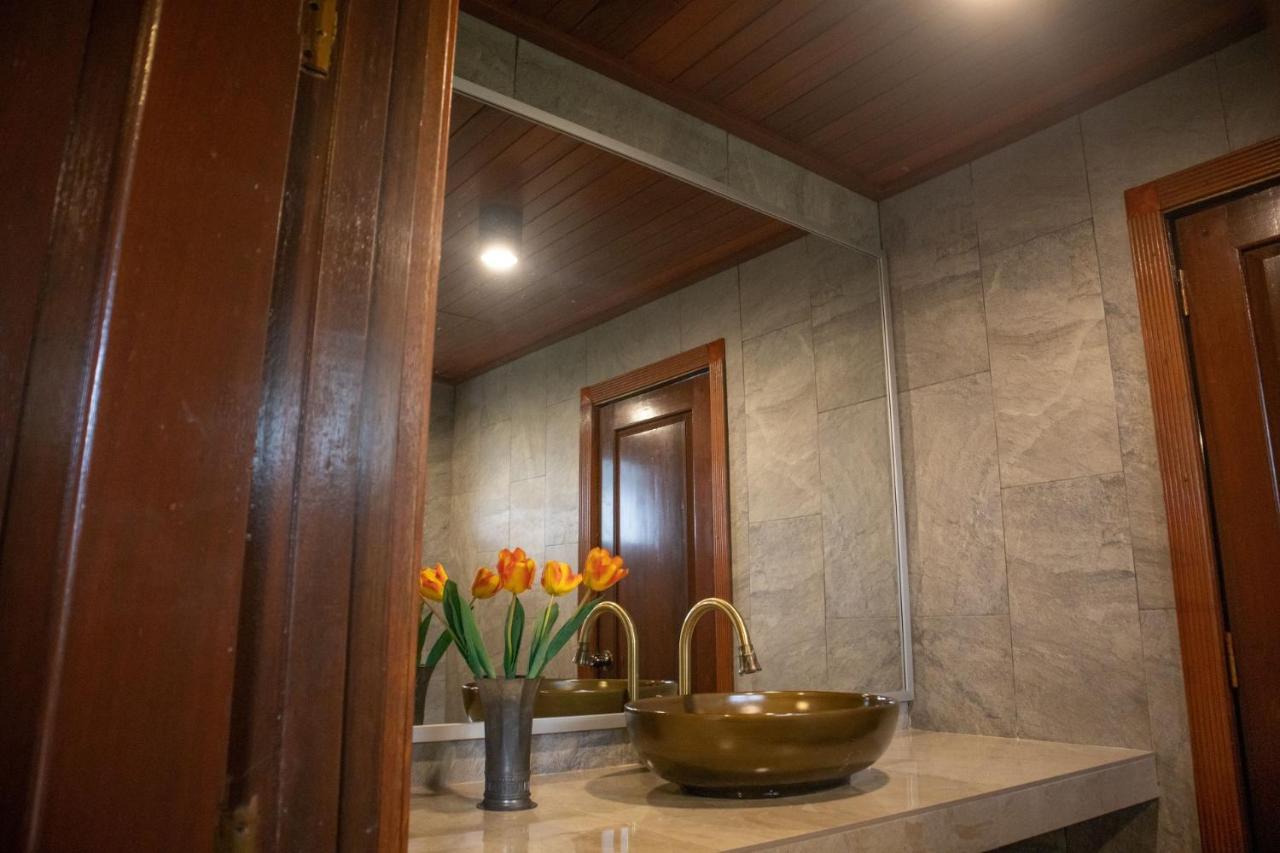 De Serenity - Exclusive Jungle Retreat 세렘반 외부 사진